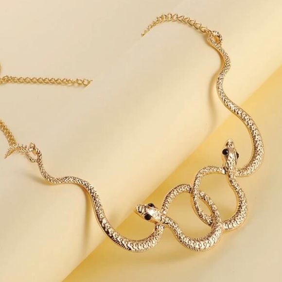 Auryn Gold Snakes Ouroboros Neverending Story Medusa Endless Knot Witch Necklace - Picture 5 of 15